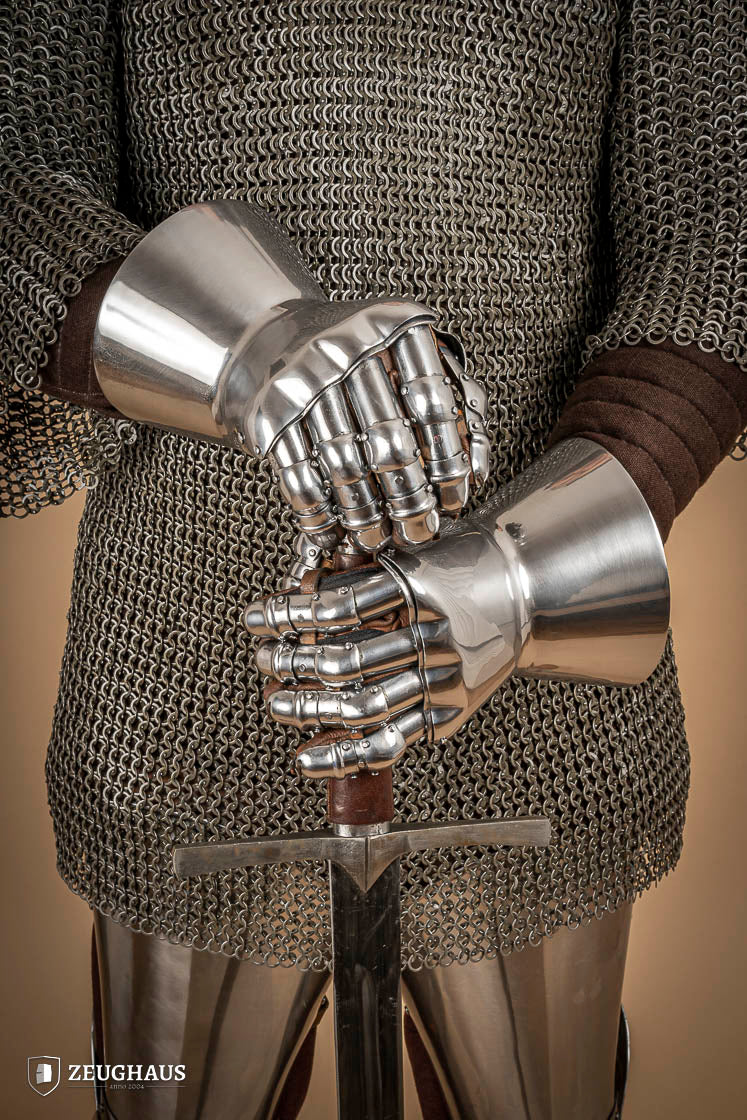 Hourglass Gauntlets 1350-1410 1,6mm Polished