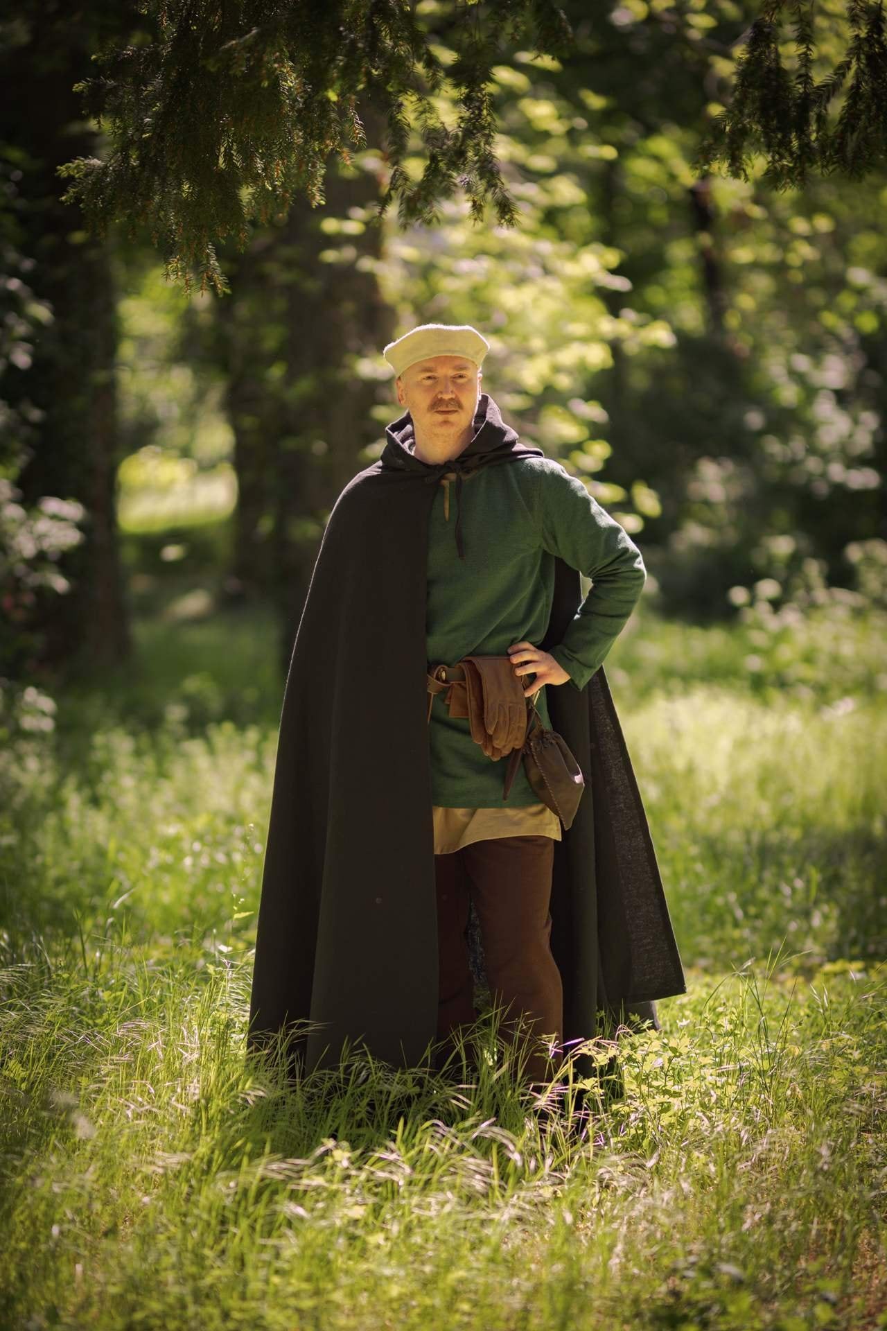 Cape with Hood Black