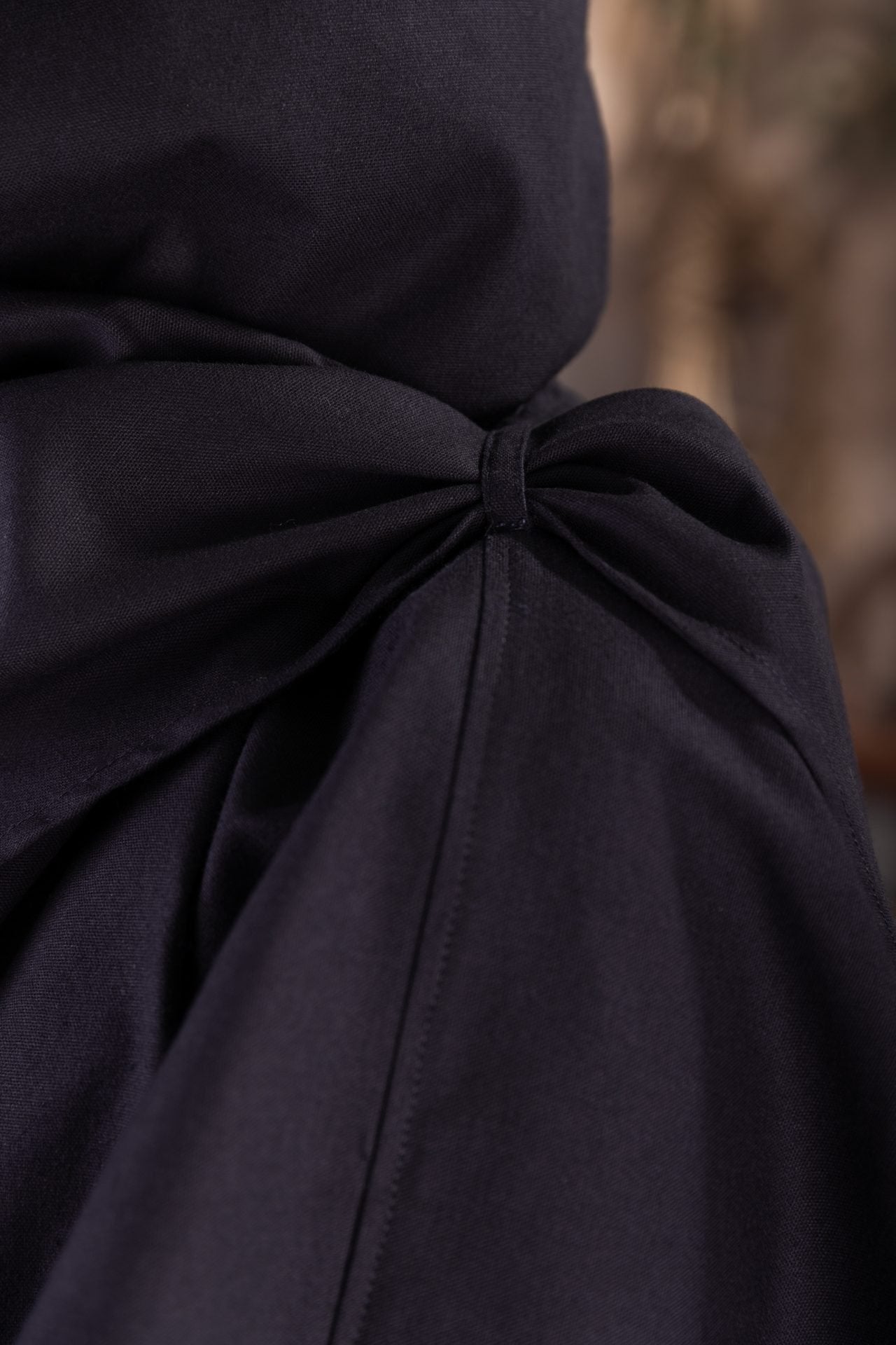 Dungeons & Dragons Female Rogue Hooded Cape Black