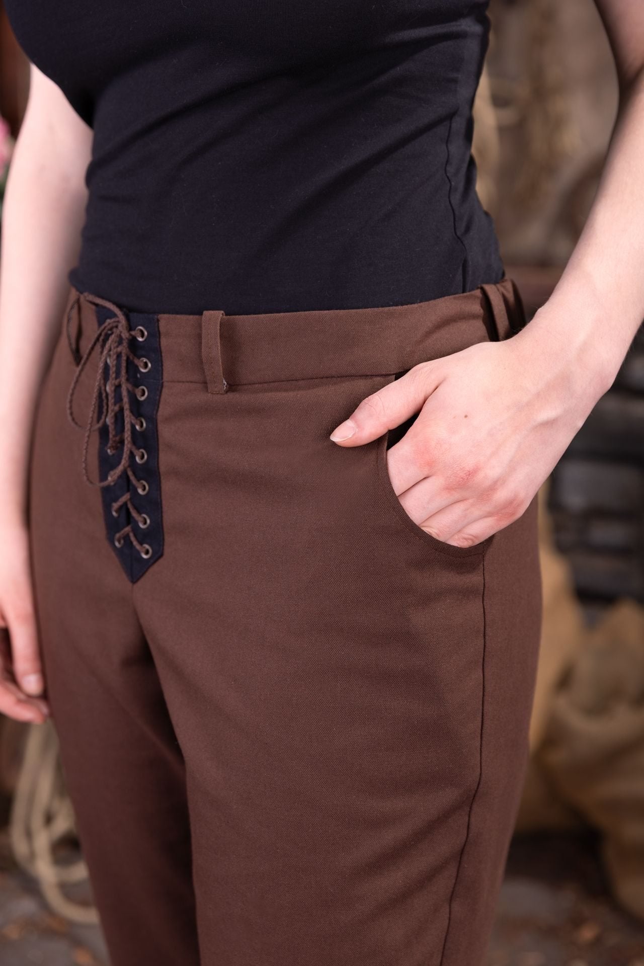 Dungeons & Dragons Female Rogue Trousers Brown