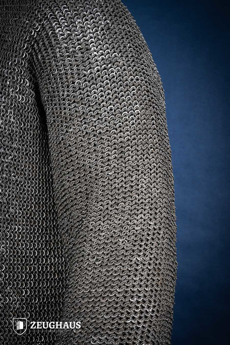 Flatring Riveted Chainmail Hauberk 6mm Oiled Steel B-Stock