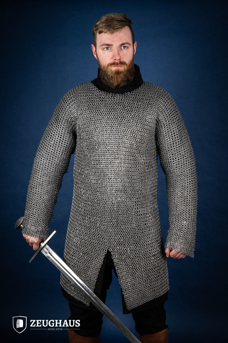 Flatring Riveted Chainmail Hauberk 9 mm Oiled Steel B-Stock